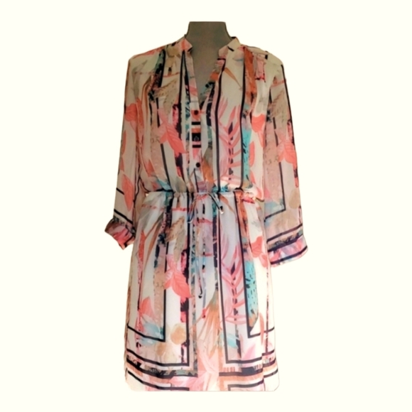 Vince Camuto Dresses & Skirts - Vince Camuto floral print midi dress size 8 with pockets semi-sheer 3/4 sleeves